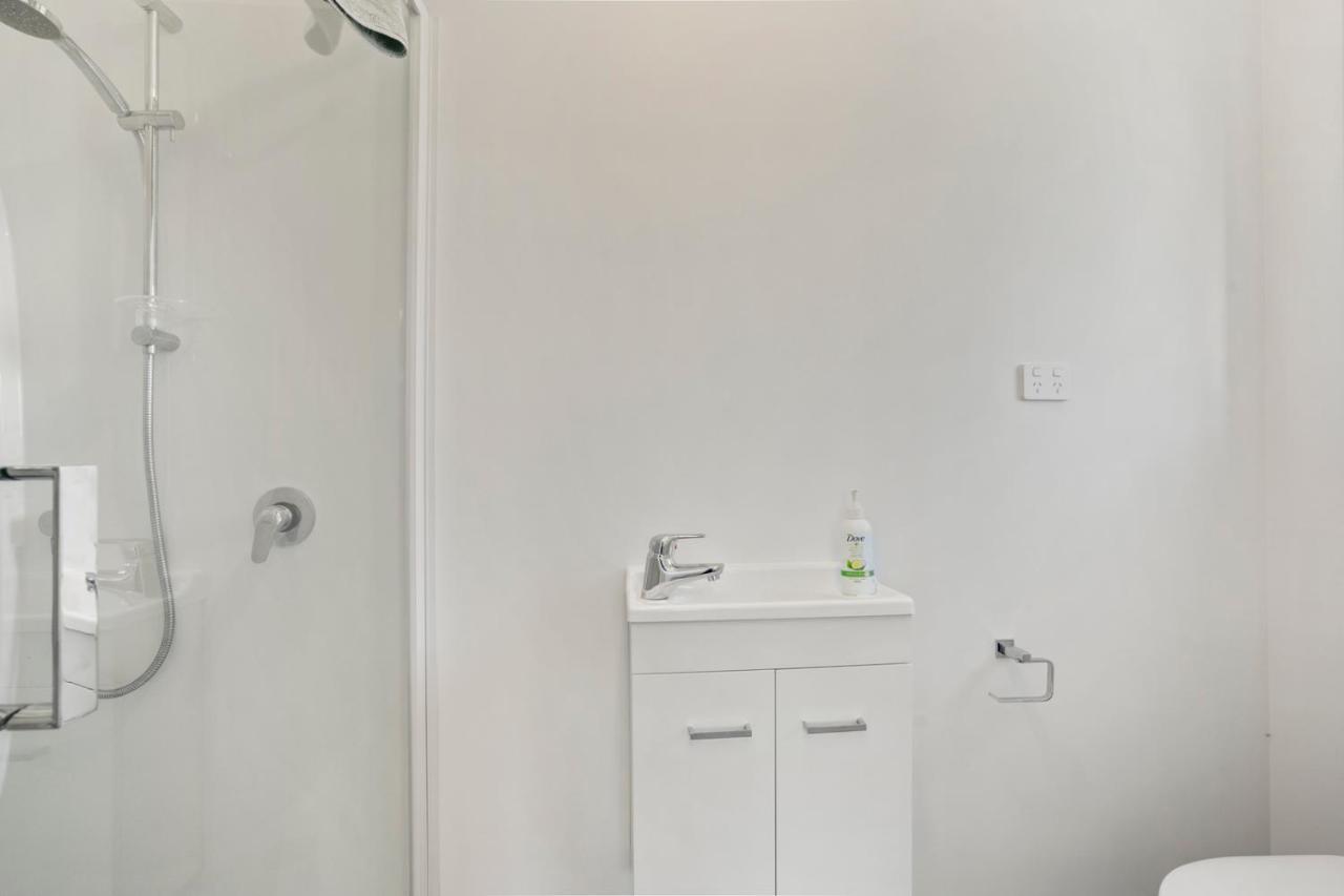 Karori Kabin - Karori Holiday Home เวลลิงตัน ภายนอก รูปภาพ